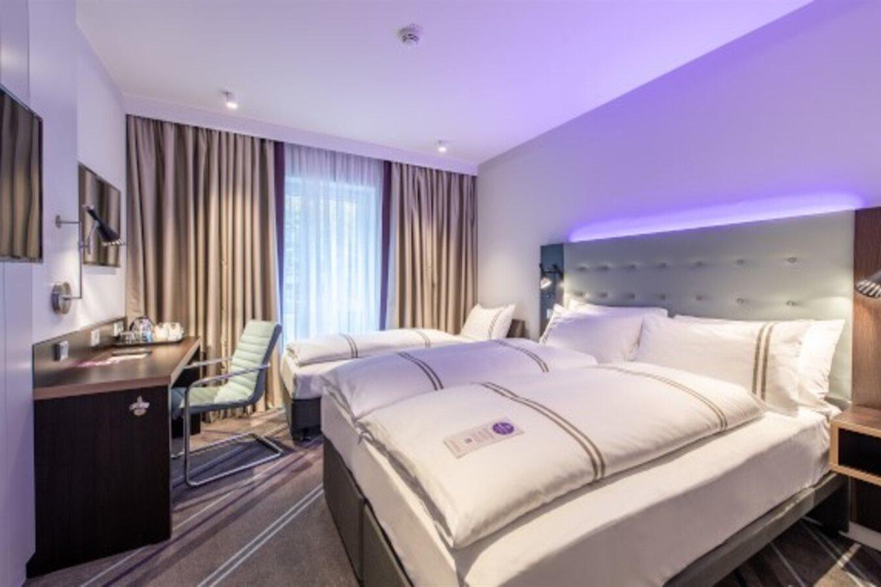 Premier Inn Hamburg St. Pauli Exterior foto